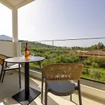 Kamara Apartments