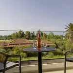 Kamara Apartments